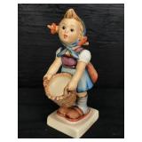 GOEBEL HUMMEL, LITTLE HELPER