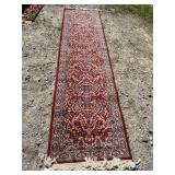 9 FT 3 IN X 2 FT 4 IN MACHINE MADE RUNNER