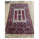 7FT 10 IN X 4 FT 4 IN HANDMADE RUG