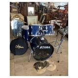 LARGE TAMA SET OF DRUMS