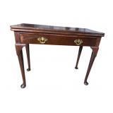 18TH CENTURY MAHOGANY QUEEN ANNE FLIPTOP GAME