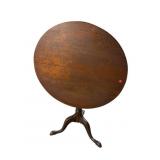 19TH CENT. ROUND TILT TOP MAHOGANY TABLE