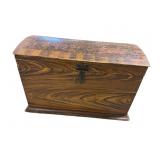 18TH CENTURY PINE GRAIN PAINTED DOME TOP TRUNK