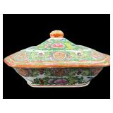 ROSE MEDALLION PORCELAIN COVERED DISH