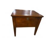19TH CENT. MAHOGANY LIFT TOP STOOL