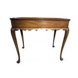 SOLID MAHOGANY QUEEN ANNE TEA TABLE
