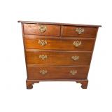 18TH CENTURY MAHOGANY 5 DRAWER CHEST