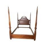 HOOKER FURNITURE CHERRY QUEEN SIZE POSTER BED