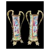 PR OF ANTIQUE CHINESE FAMILLE ROSE VASES