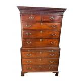 18TH CENTURY MAHOGANY CHEST ON CHEST