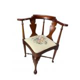 CLEAN CHERRY QUEEN ANNE CORNER CHAIR