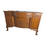 MAHOGANY CHIPPENDALE BUFFET