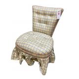 BEDROOM SLIPPER CHAIR