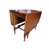 WALNUT GATE LEG DROP LEAF TABLE