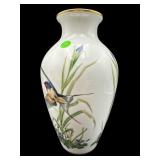 THE MEADOWLAND VASE BY FRANKLIN PORCELAIN