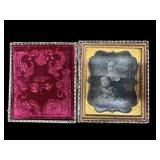 ANTIQUE DAGUERREOTYPE OF WOMAN AND CHILD