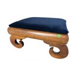 19TH CENT. SCROLLED LEG STOOL