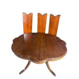 RARE MODEL MAHOGANY CLOVER TOP PEDESTAL DINING