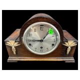 1930's WIND UP WOODEN MANTLE CLOCK, AS IS