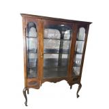 MAHOGANY QUEEN ANNE SQUARE GLASS CHINA CLOSET