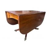 19TH CENTURY DUNCAN PHYFE MAHOGANY DROPLEAF TABLE