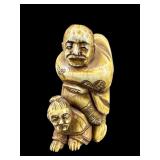 ANTIQUE SIGNED JAPANESE CARVED NETSUKE
