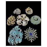 LOT OF 7 VINTAGE COSTUME JEWELRY BROOCHES