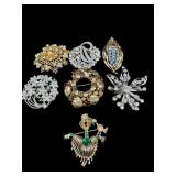 LOT OF 7 VINTAGE COSTUME JEWELRY BROOCHES