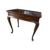 HENREDON SOLID MAHOGANY QUEEN ANNE TEA TABLE