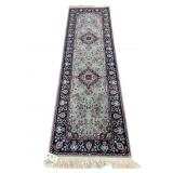8'8 X 2'6 TIGHT KNOT PERSIAN RUNNER