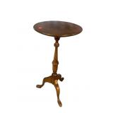 SOLID MAHOGANY PEDESTAL CANDLE STAND