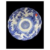 ANTIQUE ORIENTAL BLUE AND WHITE SCALLOPED FOOTED