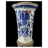 LARGE BOMBAY BLUE AND WHITE PORCELAIN FOOTED VASE