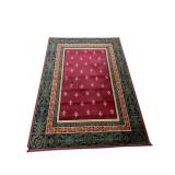 7'9 X 5'3 MACHINE MADE RUG