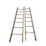 ANTIQUE EXTENSION LADDER