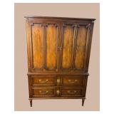 UNION NATIONAL WALNUT GENTLEMANS CHEST