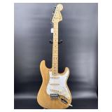 2015 FENDER STRATOCASTER GUITAR