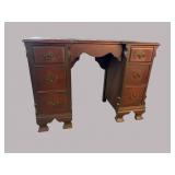 MAHOGANY KNEEHOLE DESK