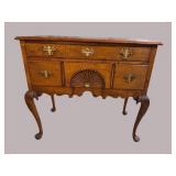 18TH CENT. QUEEN ANNE MAPLE LOWBOY