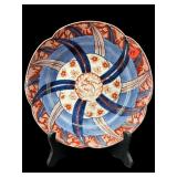 ANTIQUE IMARI PORCELAIN FLORAL SCALLOPED PLATE