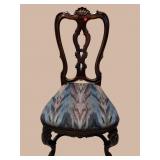 19TH CENT. CARVED WALNUT SIDECHAIR