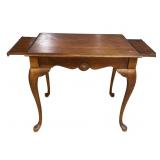 CHERRY QUEEN ANNE TEA TABLE
