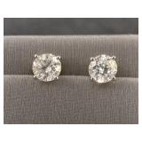 14K White Gold Natural Diamond Stud Earrings ï¿½