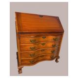 MADDOX MAHOGANY GOVERNOR WINTHROP DESK