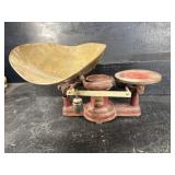 HOWE SCALE CO IRON W/BRASS SCALE