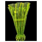 HAND BLOWN EASTERN ART GLASS RUFFLED VASE