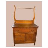OAK WASHSTAND WITH TOWEL BAR