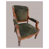 WALNUT VICTORIAN GENTLEMAN