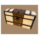 PAINT DECORATED DOME TOP TRUNK