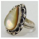 Sterling Silver Mother-of-Pearl Ring - 5.93 grams